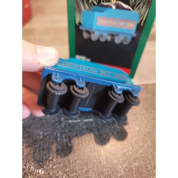 Hallmark 1992 Skyline coal car ornament Xmas Decor train - Picture 3 of 5